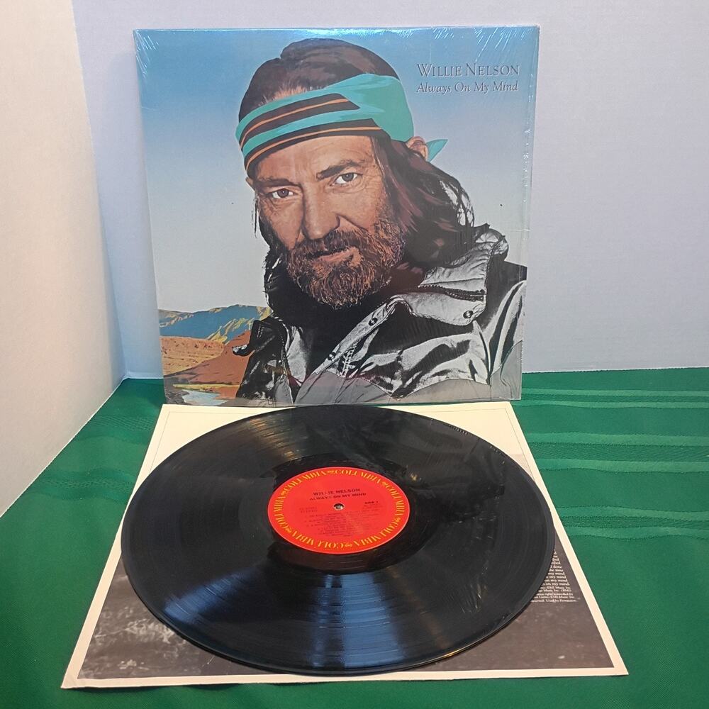 Vintage Original Willie Nelson - Always on My Mind Vinyl Record LP From 1982